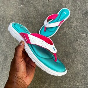 WMNS NIKE COMFORT THONG WHITE CYAN PINK FOOTBEDS FOOT BED FOOTBED COMFY CUSHION*
